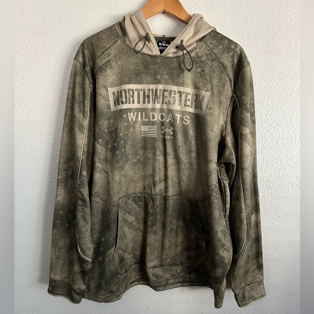 Under Armour Northwestern Wildcats Athletic Hoodie USA Camo Military Men Size XL